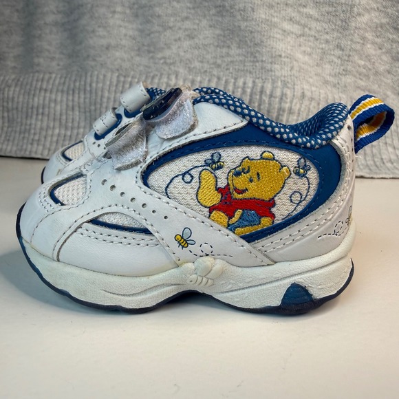 Kids Winnie the Pooh Size 3 Smartfit White Blue Velcro Sneakers Vintage 90s - Picture 3 of 15